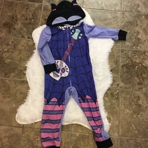 Vampirina hooded footless PJs